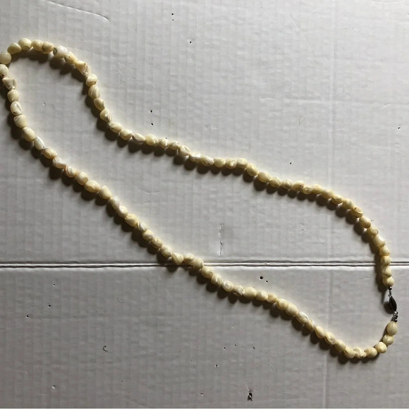 Pearl Necklace  with Barrel Closure - Picture 1 of 7